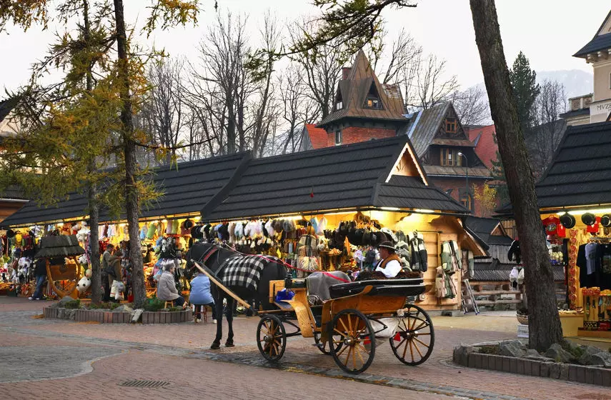 Zakopane utcái lovaskocsival is bejárhatók
