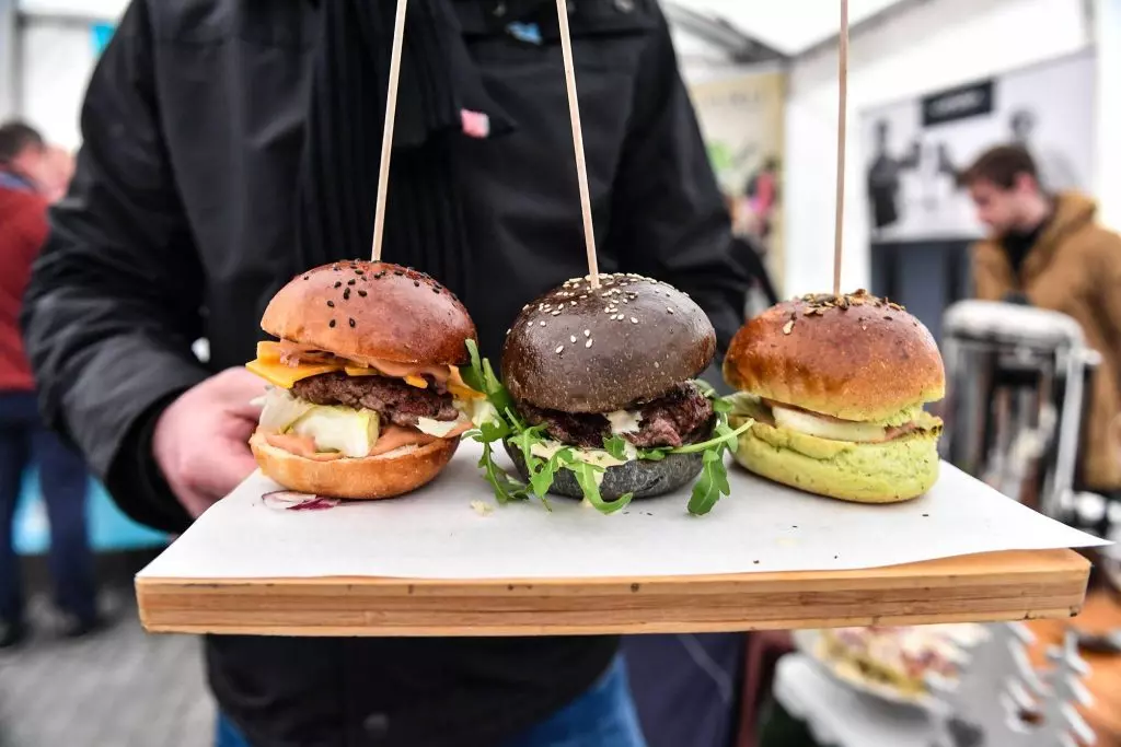 Balaton télen - Hamburger kicsit másképp a BL Yacht Club éttermében