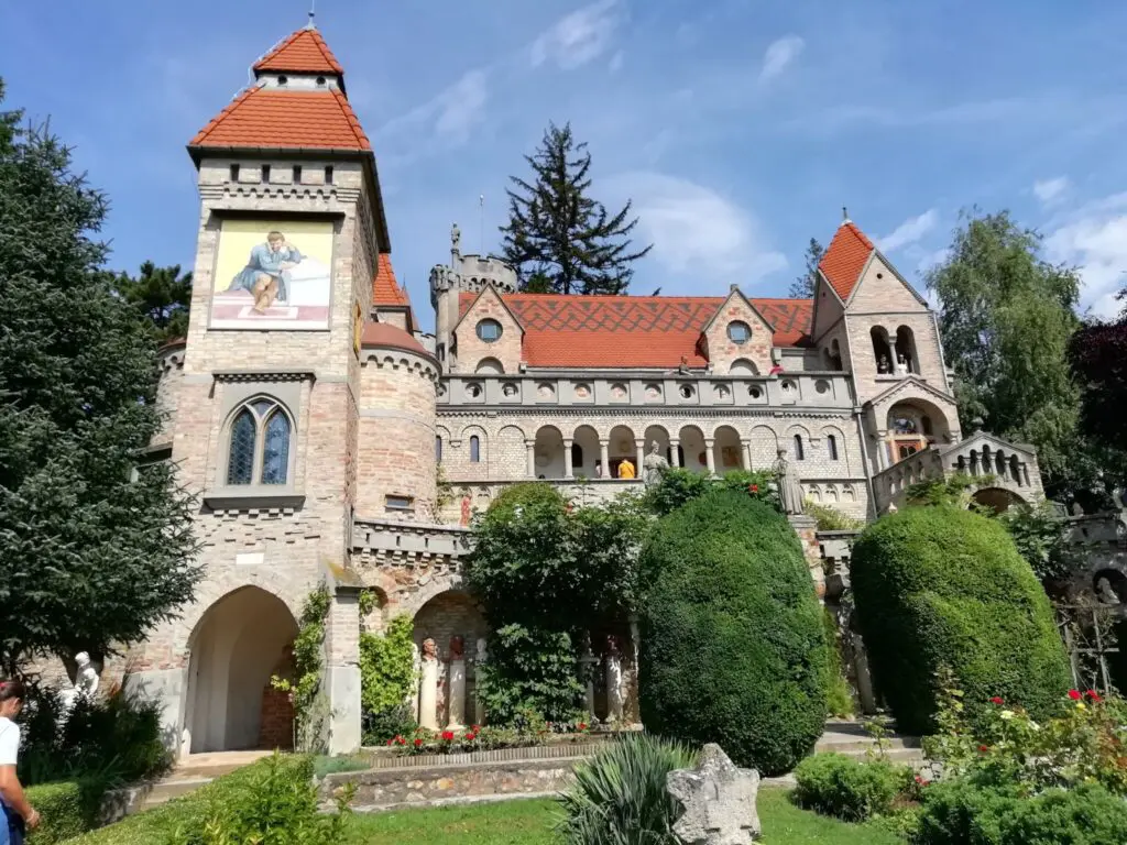 Bory-vár – a székesfehérvári „magyar Tádzs Mahal”