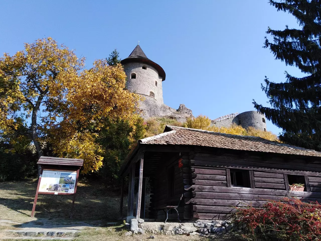 Szlovákiai várak, amelyek Mikszáth Kálmánt is megihletnék