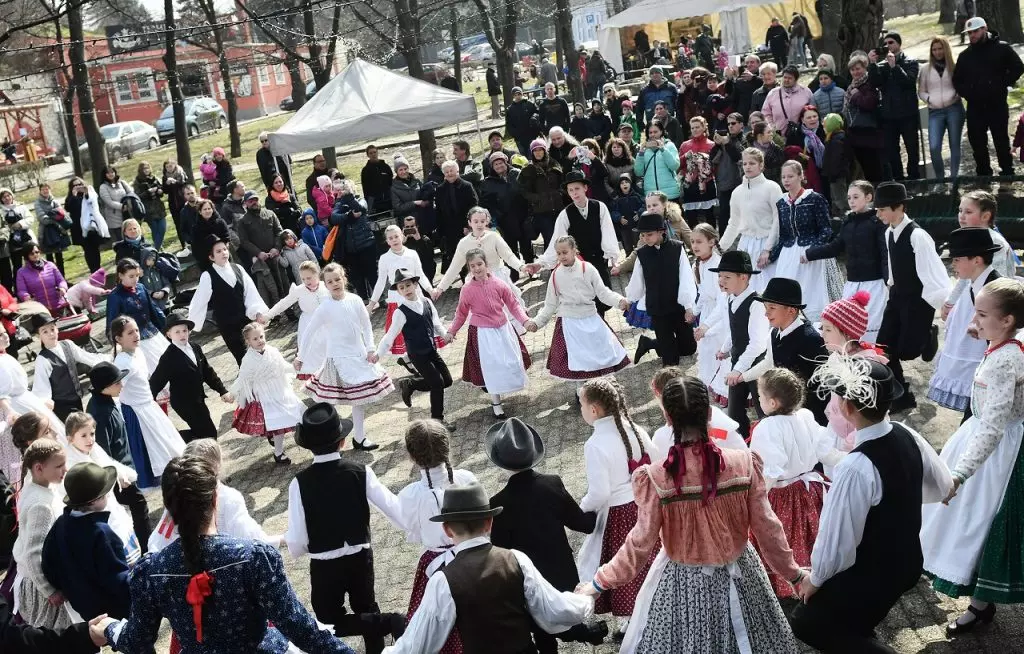 Hungarikum Piknik - Gasztrofesztivál Egerben népi és hagyományőrző programokkal 