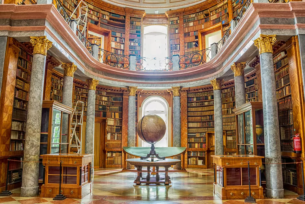 pannonhalmi főapátság könyvtár