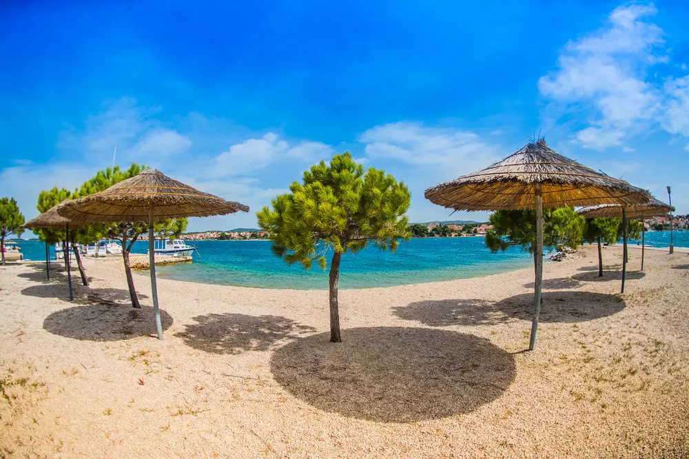 Krapanj strand, Hotel Spongiola