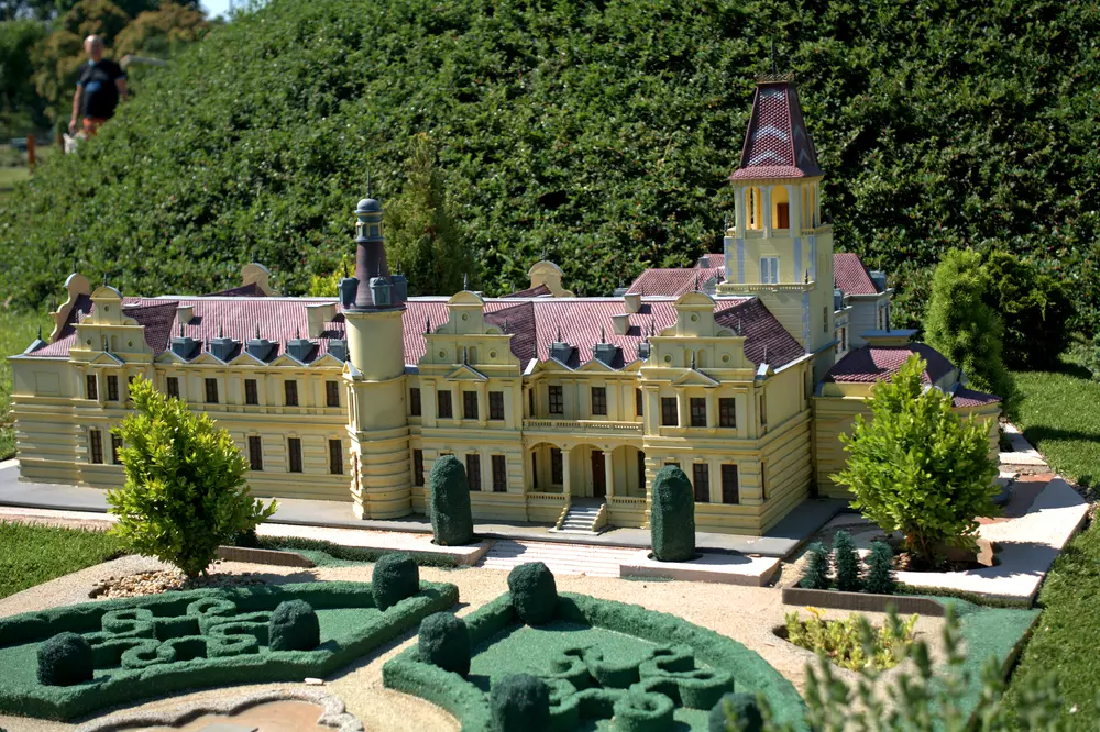 szabadkigyos-wenckheim-kastely-mini-magyarorszag