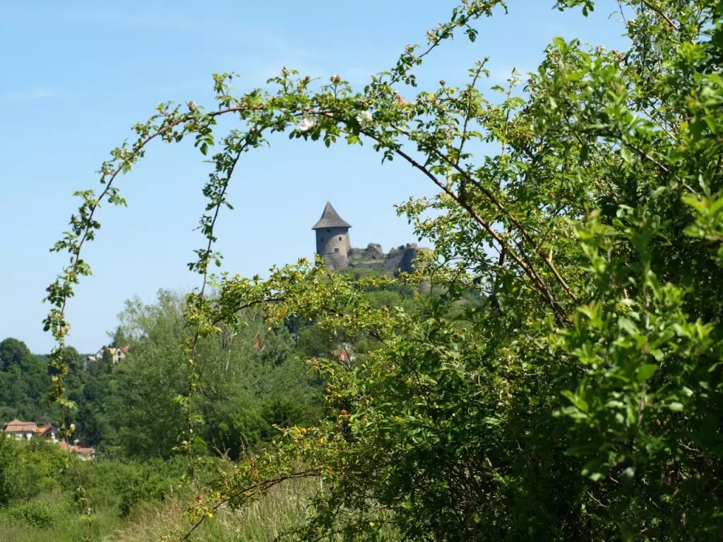 hazai várak panorámával