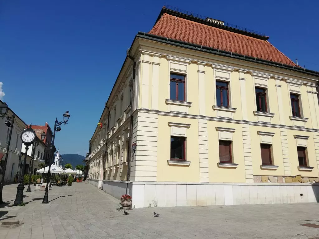 Nagybánya látnivalói - városnézés festői környezetben