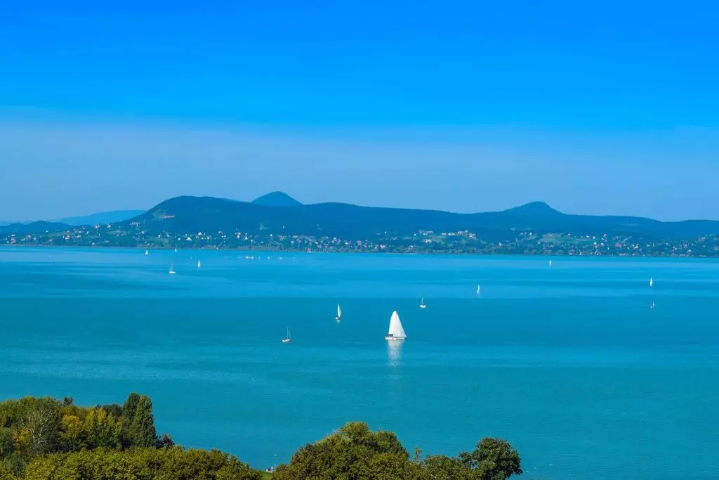 Balaton Piknik a Gömbkilátóban