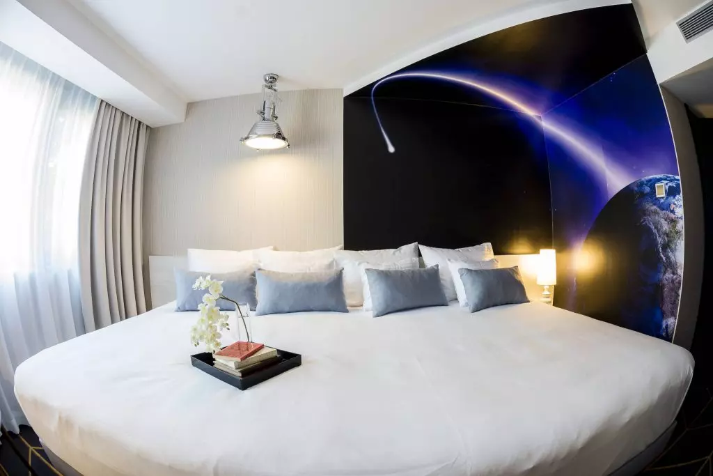 Pihenj a csillagok alatt a Science Hotelben szegeden