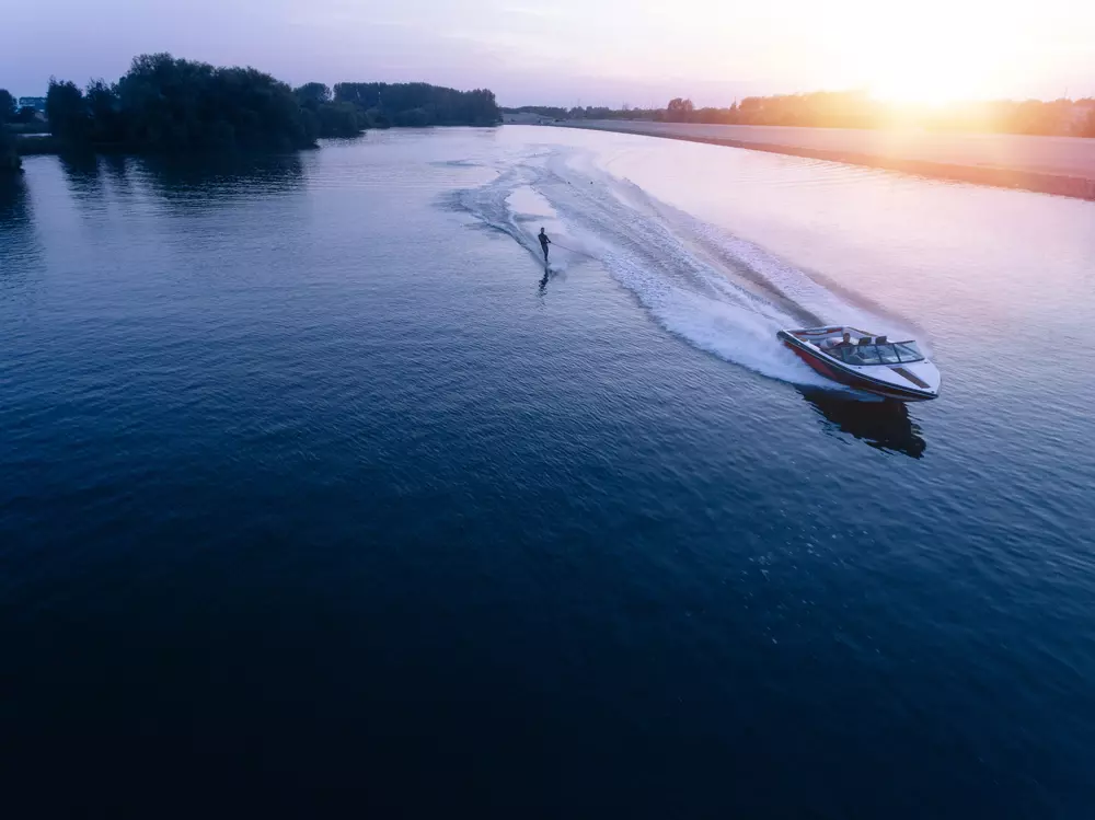 vízisí wakeboard strand