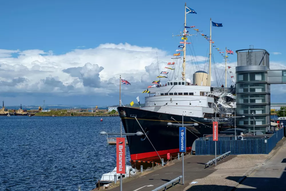 Edinburgh kikötő Britannia Yacht