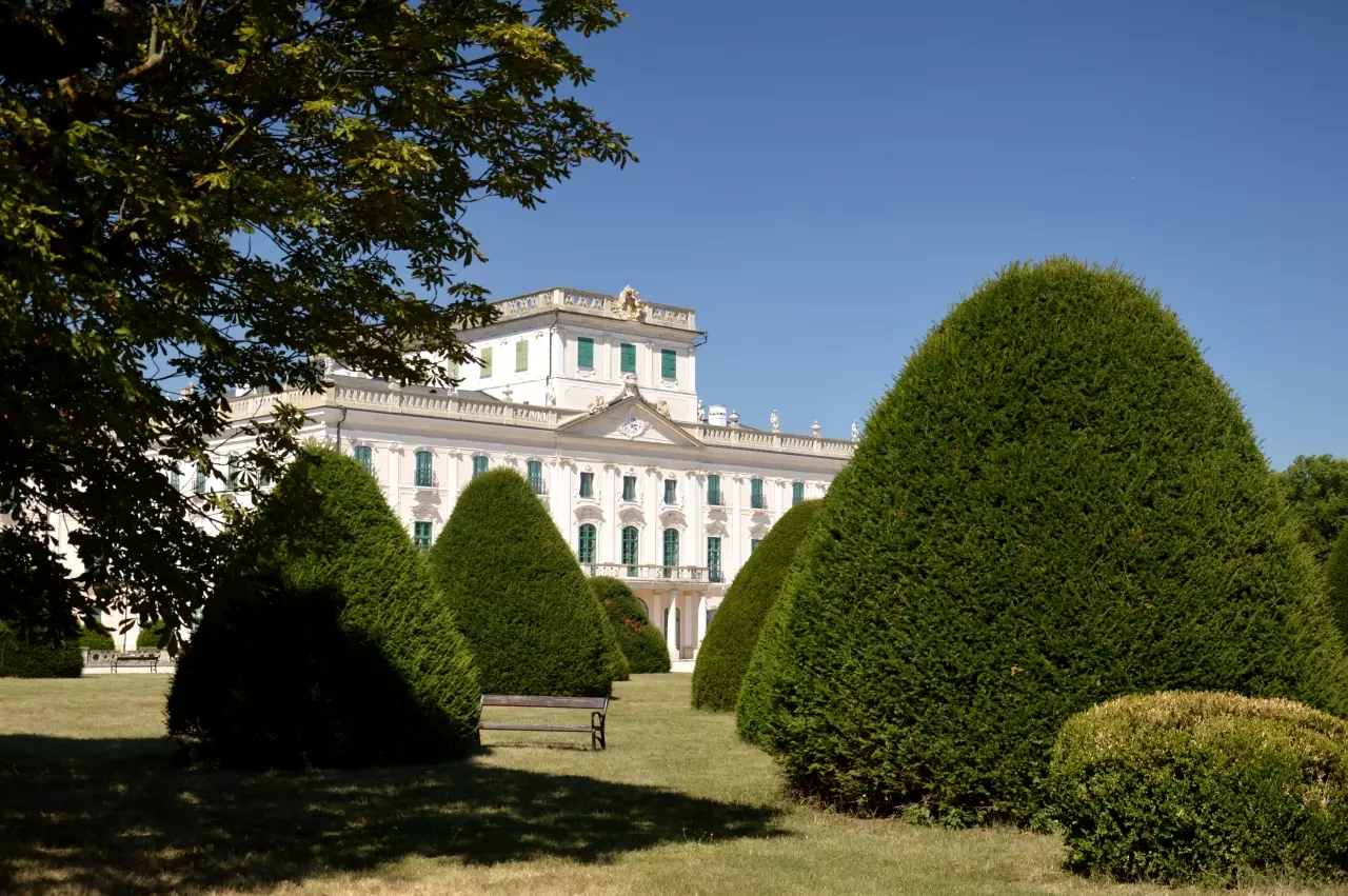 Esterházy-kastély Fertőd