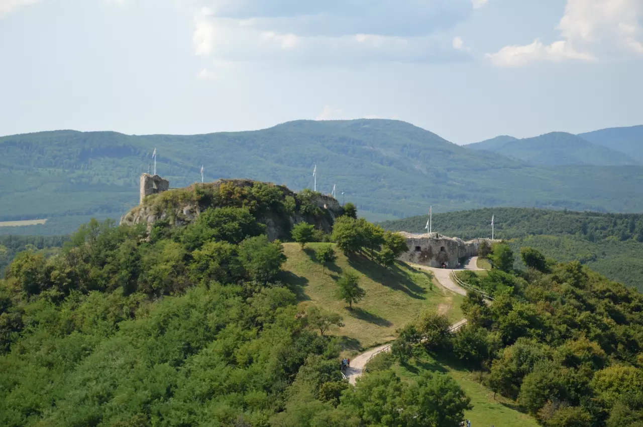 siroki vár
