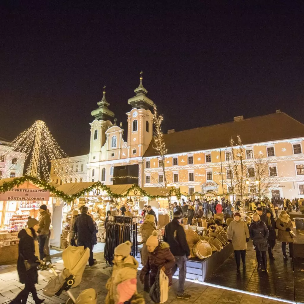 Hangolódj a karácsonyra a győri Hotel Rába City Centerrel! 