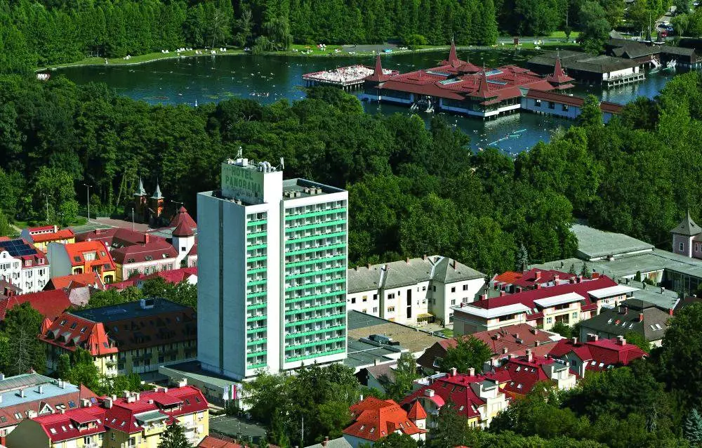 Hunguest Hotel Panoráma Hévíz, ahol nem csak a kilátás miatt érdemes megszállni