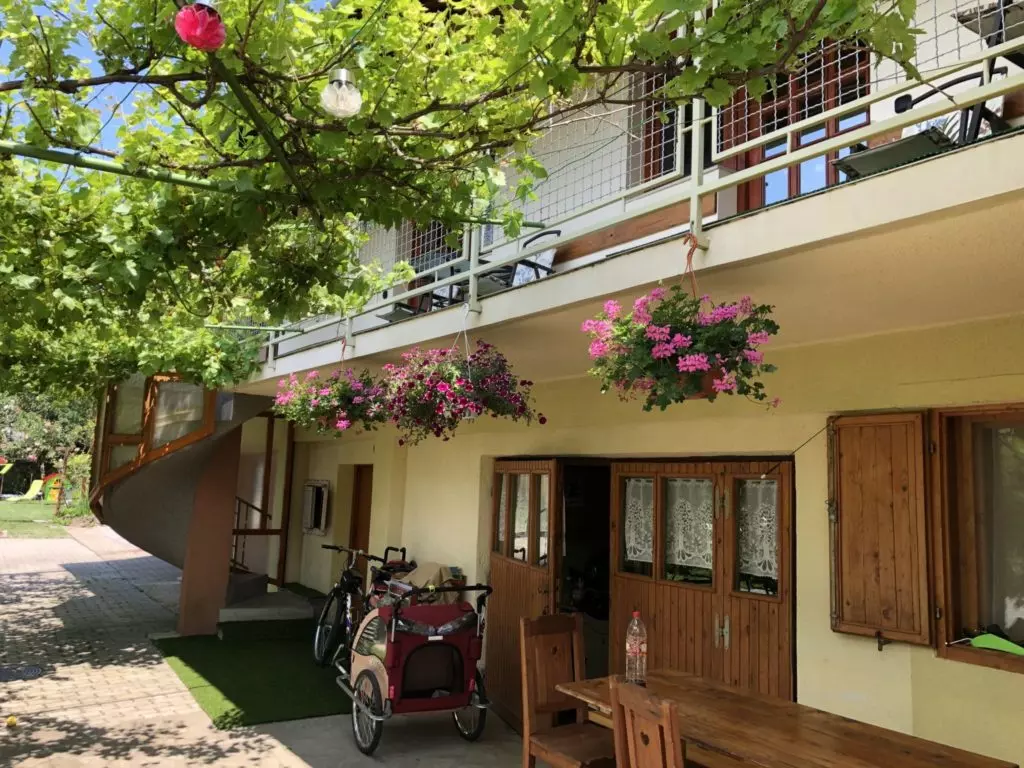 10+1 családi apartman trambulinnal, amit a gyerekek is imádni fognak