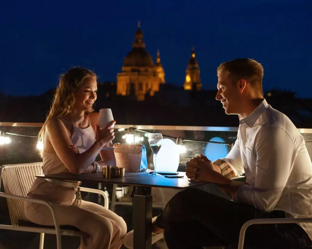 Sky Bar & Pool - randihelyszín Budapest első és egyetlen medencés rooftop bárja