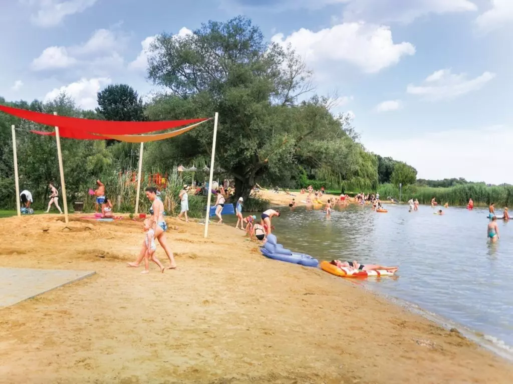Gyerekparadicsom a Balatonon: ezért a családok kedvence Gyenesdiás