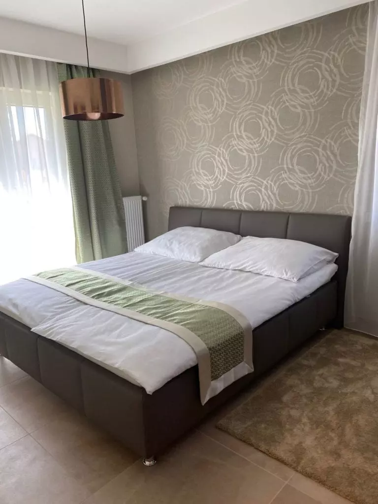 Lelle Sun and Pool Apartments Balatonlelle – medencés, csendes szállás a szőlődombok mellett