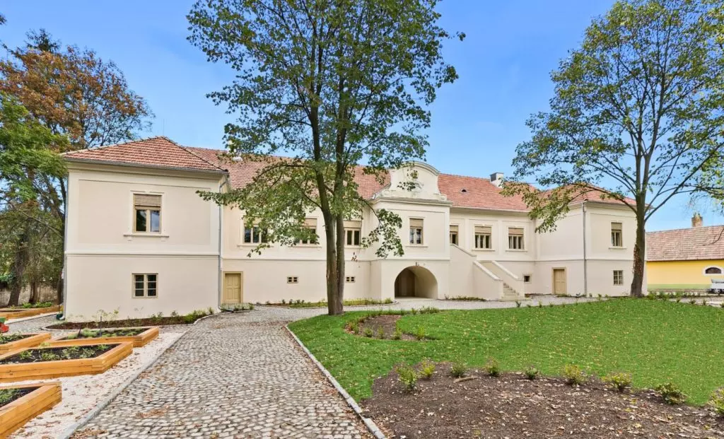 A tokaji borvidék rejtett gyöngye - Tolcsva, a kastélyok otthona