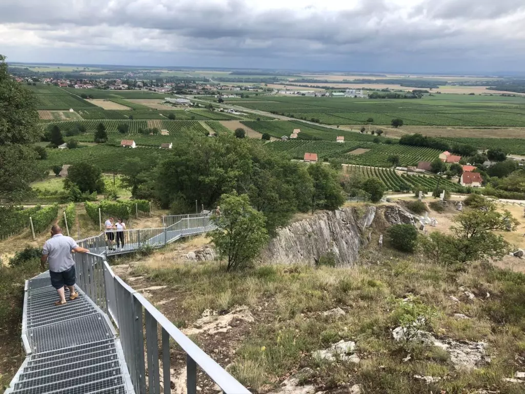 Sétálj végig a nagyharsányi Kikerics panorámasétány útján!  