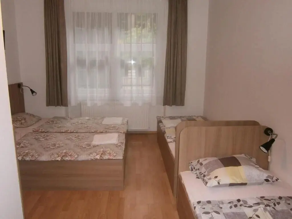 Vörösen pompázik a horizont – 12 hely Budapesttől a Balatonig, ahol a legszebb a naplemente
