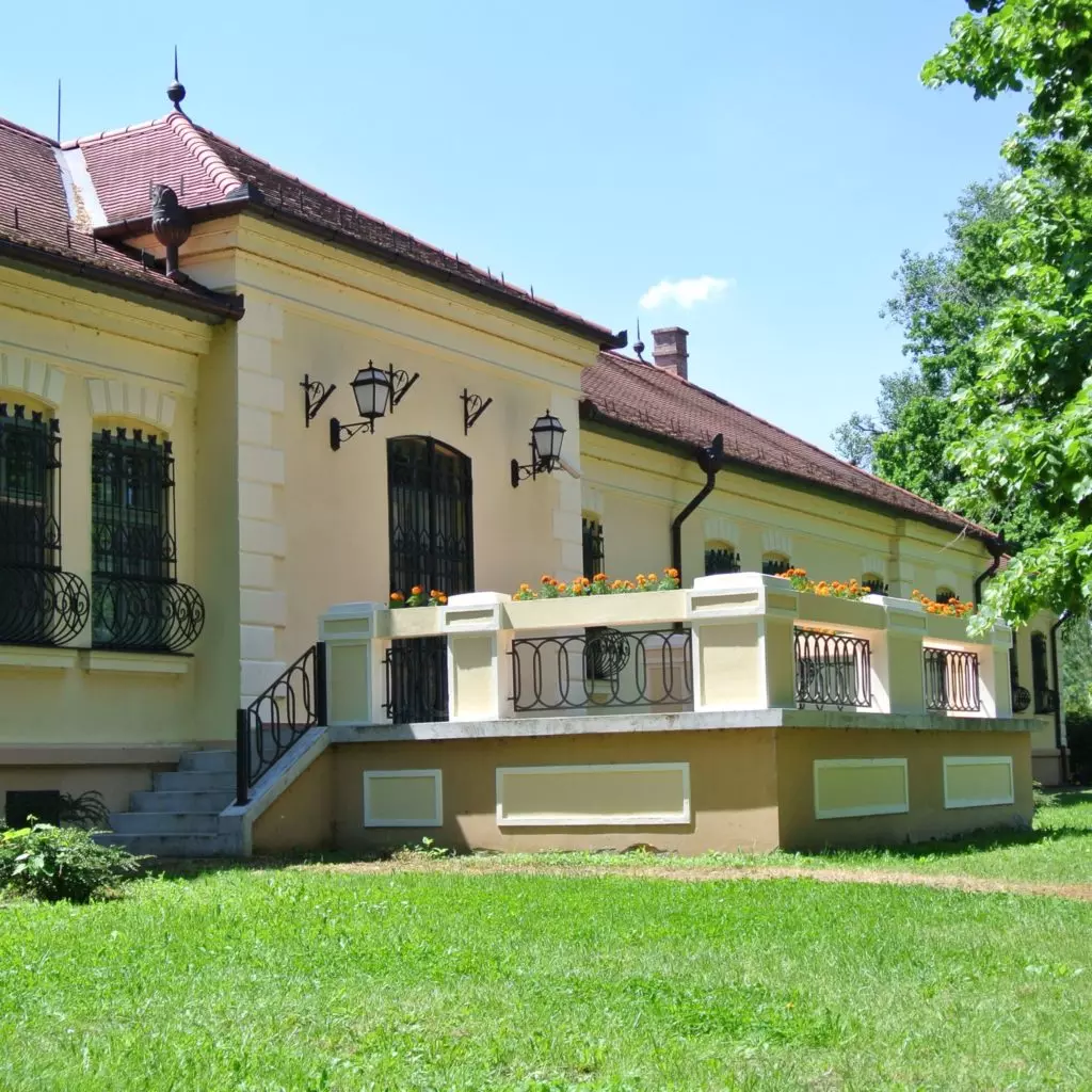 Evezz át a városon! – Vadregényes vízitúra Gyula és Békéscsaba legszebb részein