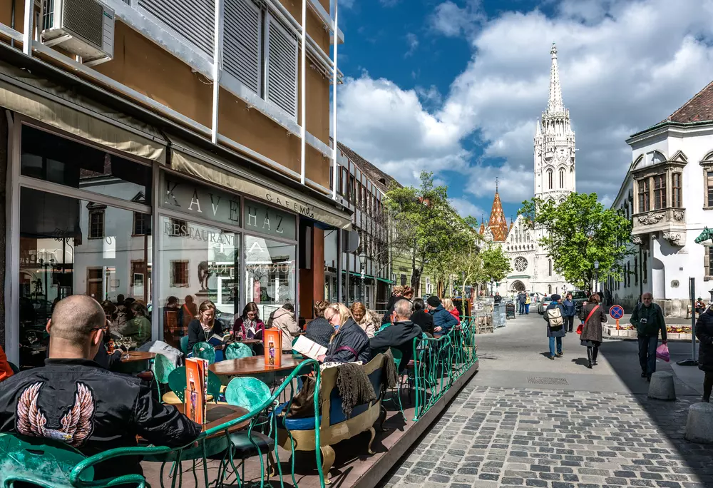 Tiszta Franciaország! Párizsi hangulat Budapesten, és provence-i szállások Magyarországon