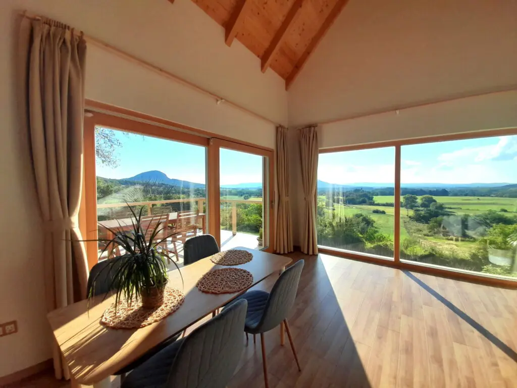 Szuper kilátások: panorámás vendégházak a mesés pihenéshez
