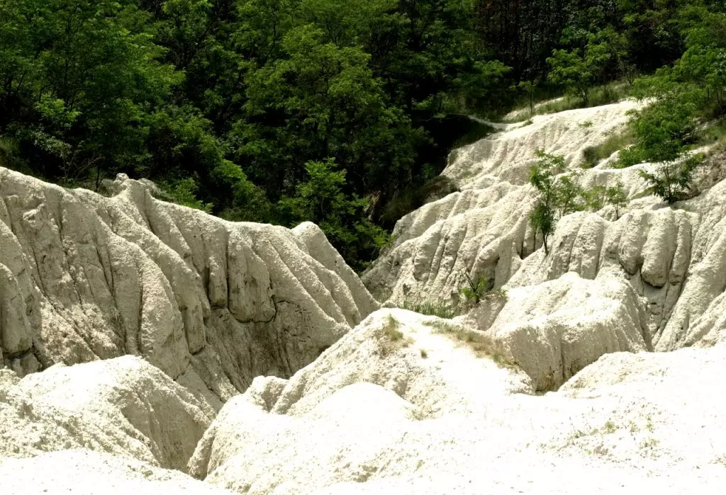kazári riolittufa