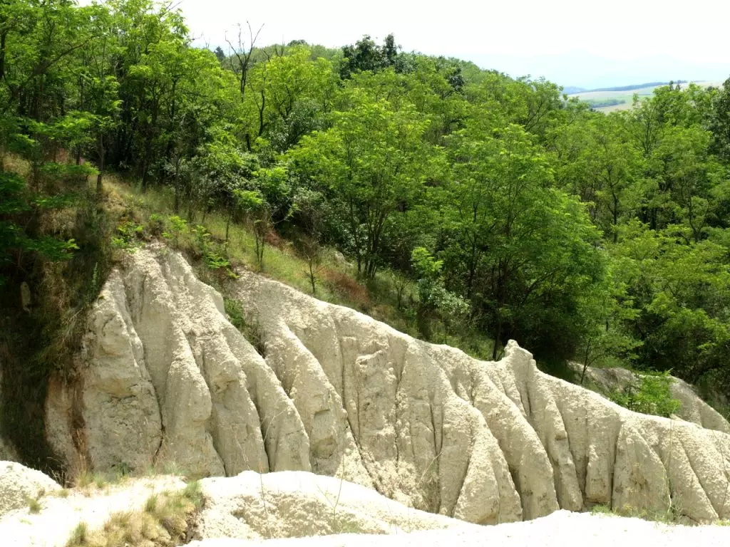kazári riolittufa