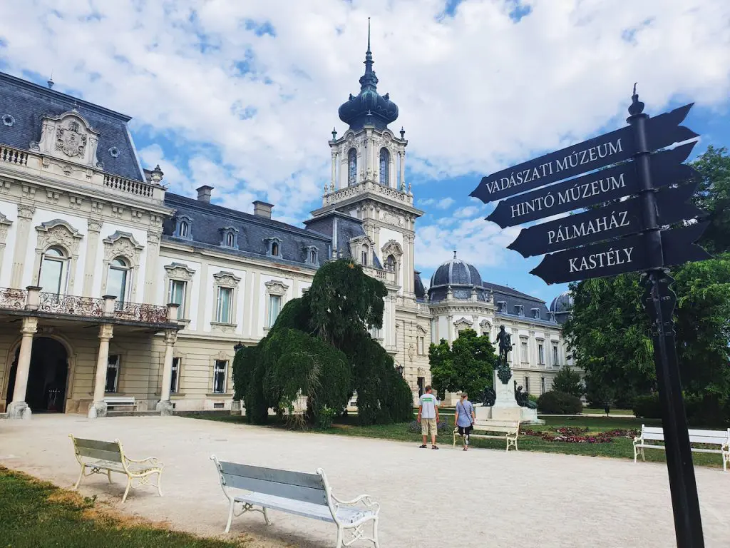 A Balaton-felvidék kincsei – Világszép látnivalók Keszthely, Tapolca, Szigliget és Tihany környékén