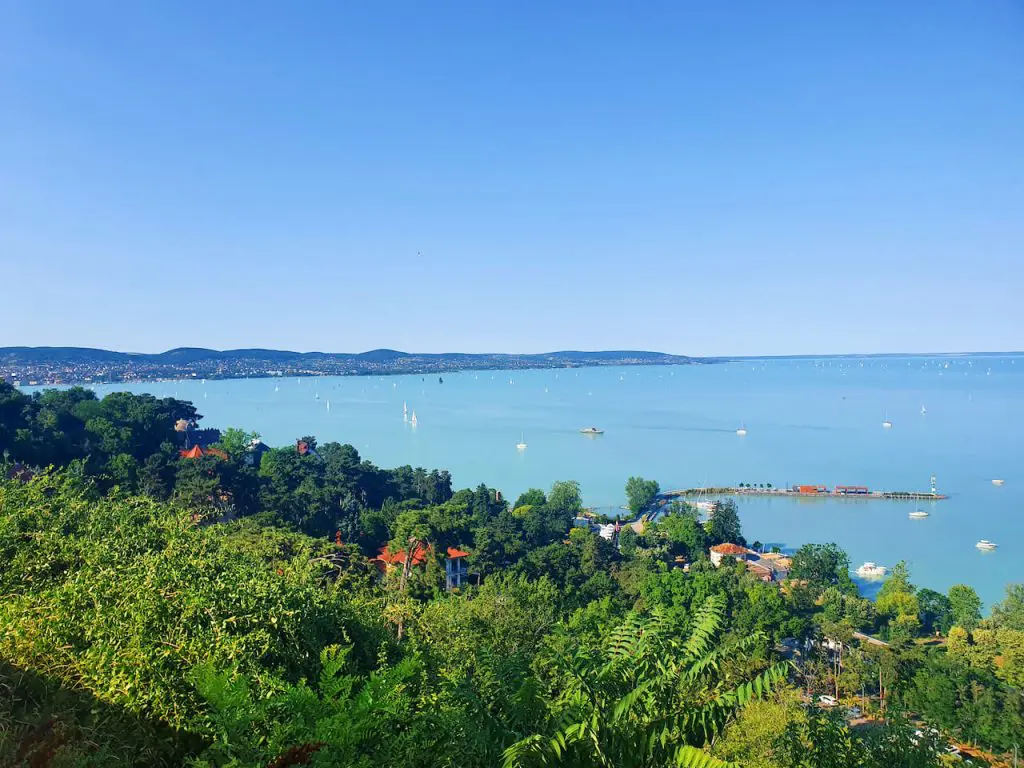 A Balaton-felvidék kincsei – Világszép látnivalók Keszthely, Tapolca, Szigliget és Tihany környékén