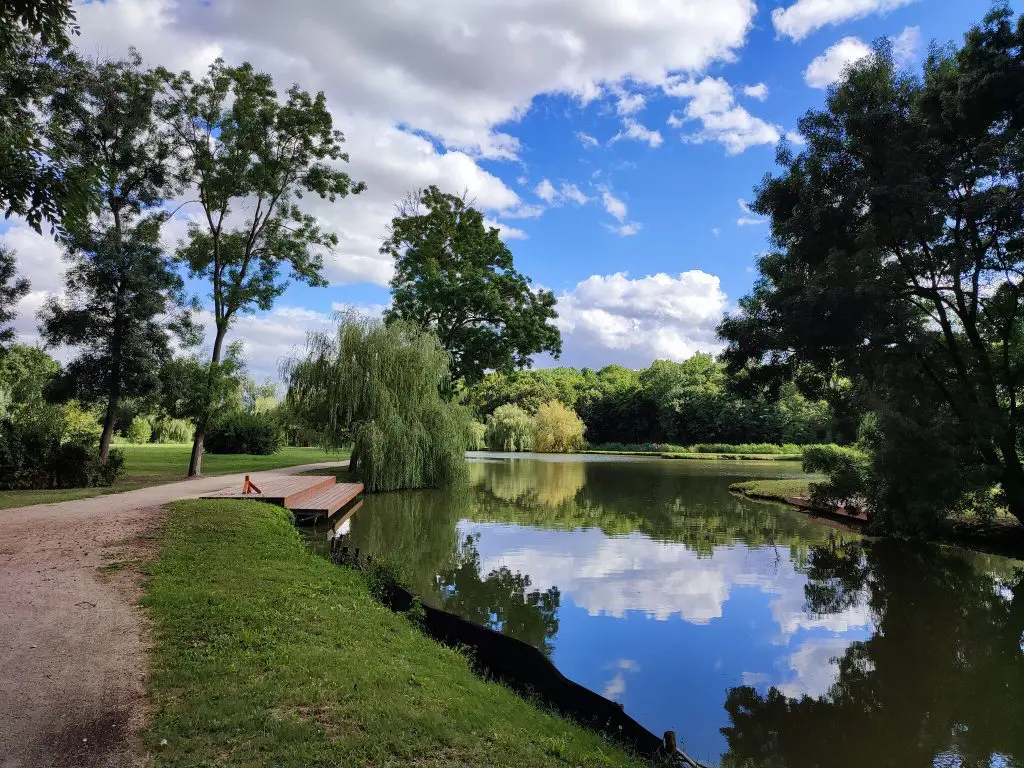Elképesztő világ rejtőzik Dég környékén - Festetics-kastély és angolpark