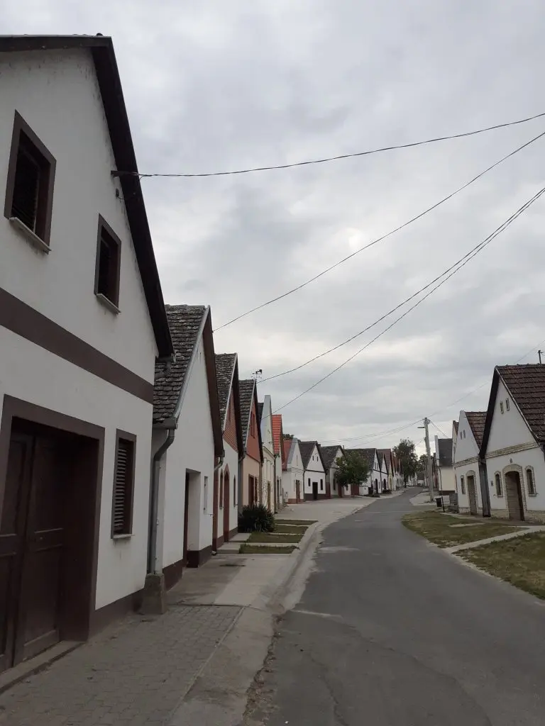 Maroknyi kis falvak és mesés utcák: rejtett vidéki gyöngyszemek nyomában