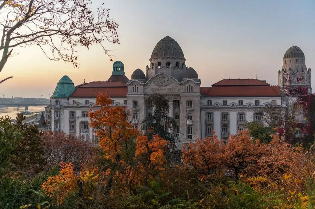 Búcsú egy budai legendától: nosztalgikus programokkal vár a Gellért Hotel