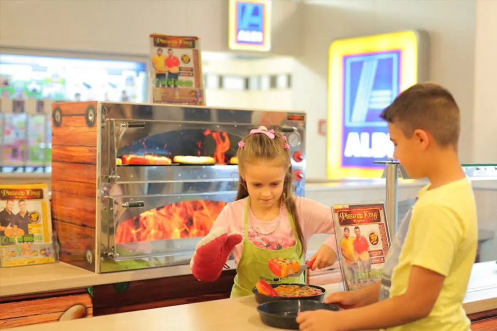 Így dobd fel a téli szünetet - kihagyhatatlan beltéri programok gyerekekkel