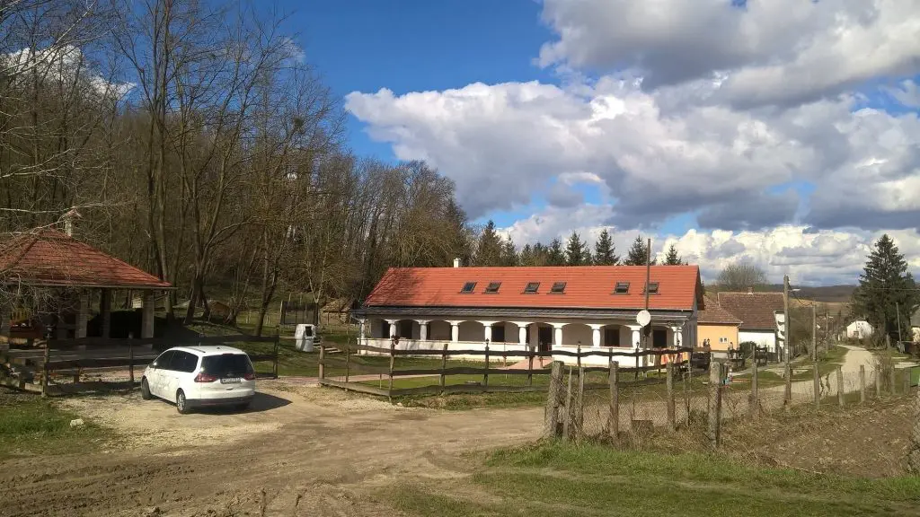 Eldugott szurdokvölgy izgalmas kalandokkal – Vár a Kőszikla-szurdok!
