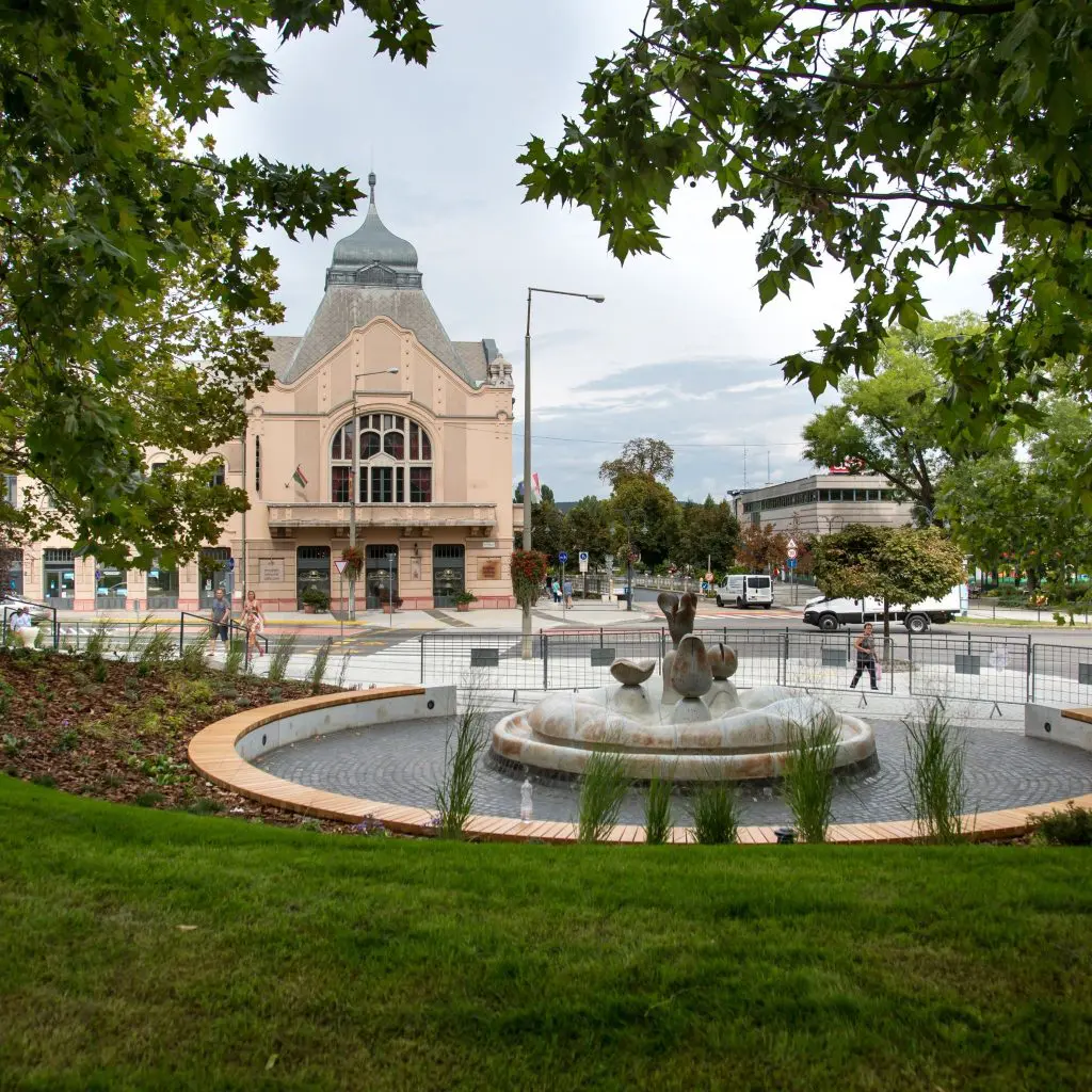 Top 10 magyarországi kastélypark – Sétálj grófok és hercegek nyomában!