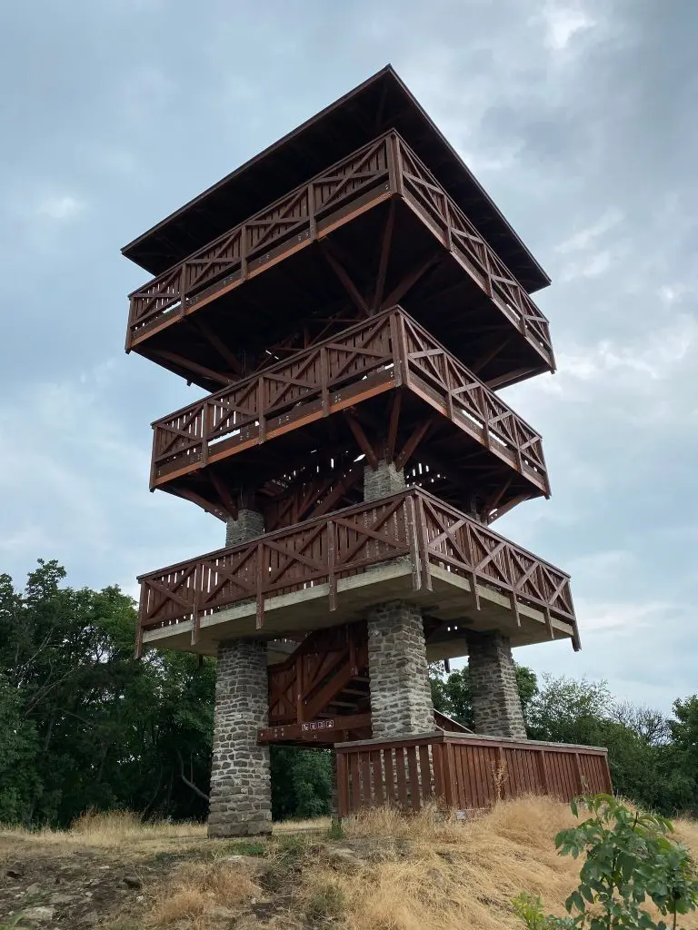 Balaton környéki kilátók – Gyönyörködj a 10 legszebb balatoni panorámában az északi és a déli parton!