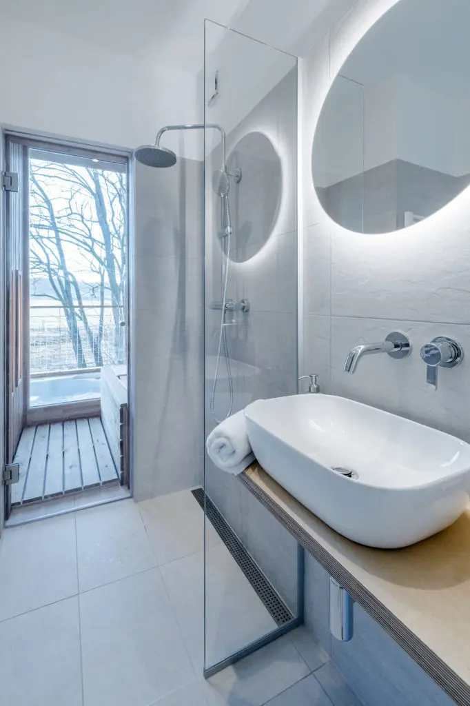 „Sziklákba” rejtett luxus apartmanok: Treehouses Kapolcs