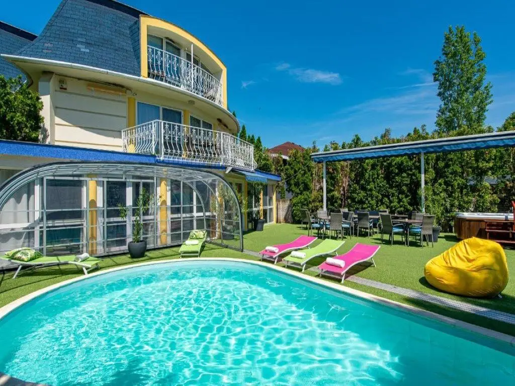 Balaton környéki kilátók – Gyönyörködj a 10 legszebb balatoni panorámában az északi és a déli parton!