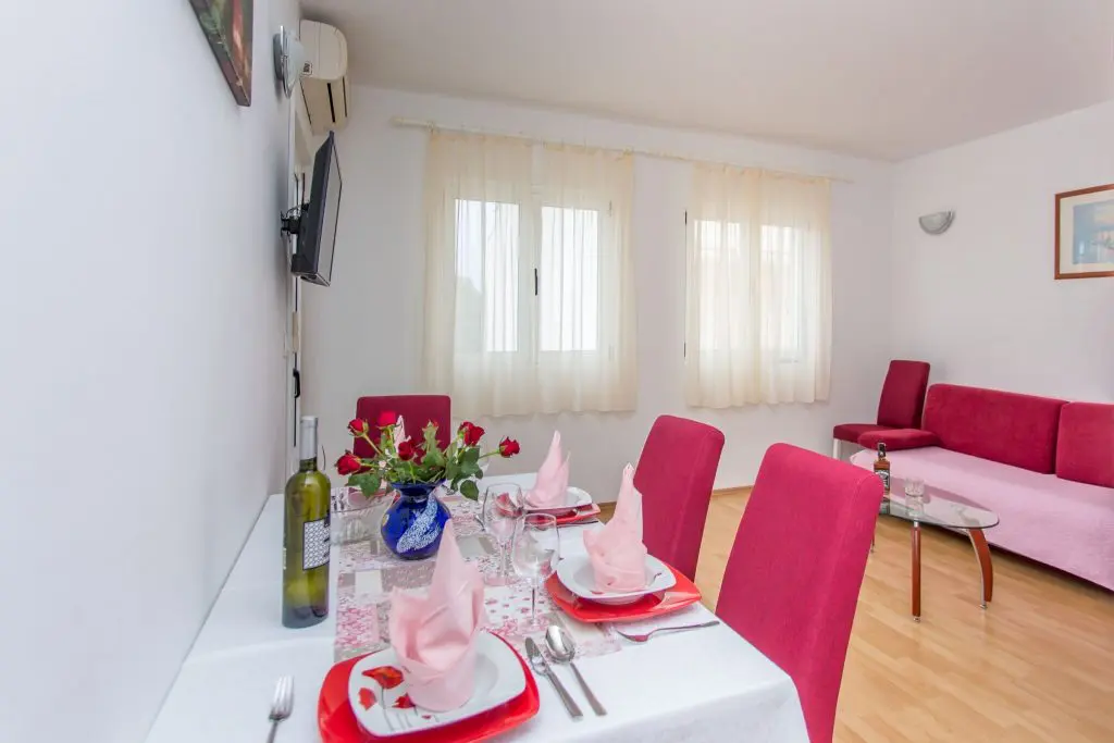 Hegyek és tenger ölelésében - TOP 10 szállás Makarskában 