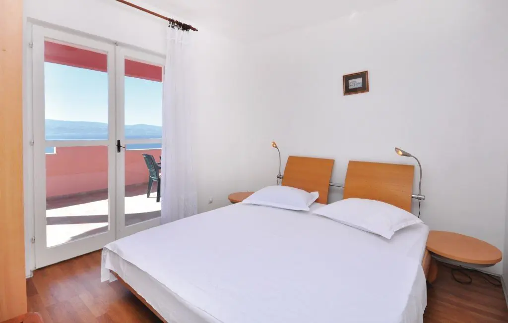 Omiš, a sziklák birodalma - Top látnivalók és szállások a Cetina kanyonnál