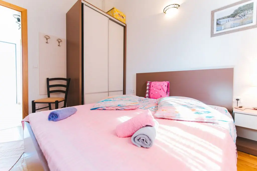 Omiš, a sziklák birodalma - Top látnivalók és szállások a Cetina kanyonnál