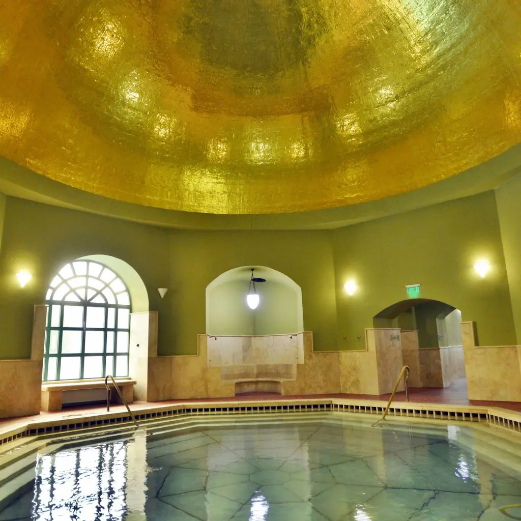 Bor, mámor, wellness – Ezért lesz a Hotel Korona az új kedvenc egri szálláshelyed