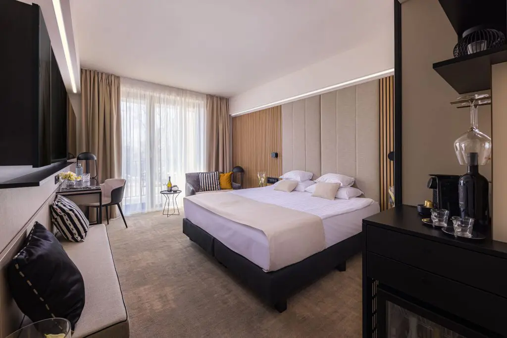 Üdítő énidő a Balcsi legújabb felnőttbarát szállodájában – Ilyen szuper lett a LUA Resort*****