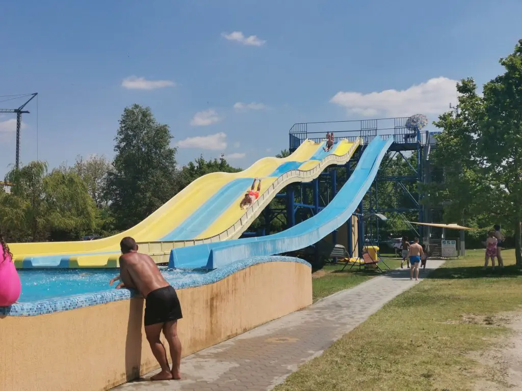 Újra vár a balatoni nyár! Iránytű a 16 legjobb strandhoz