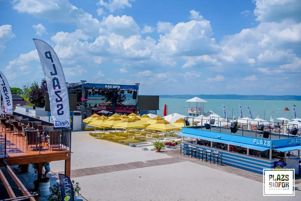 Újra vár a balatoni nyár! Iránytű a 16 legjobb strandhoz