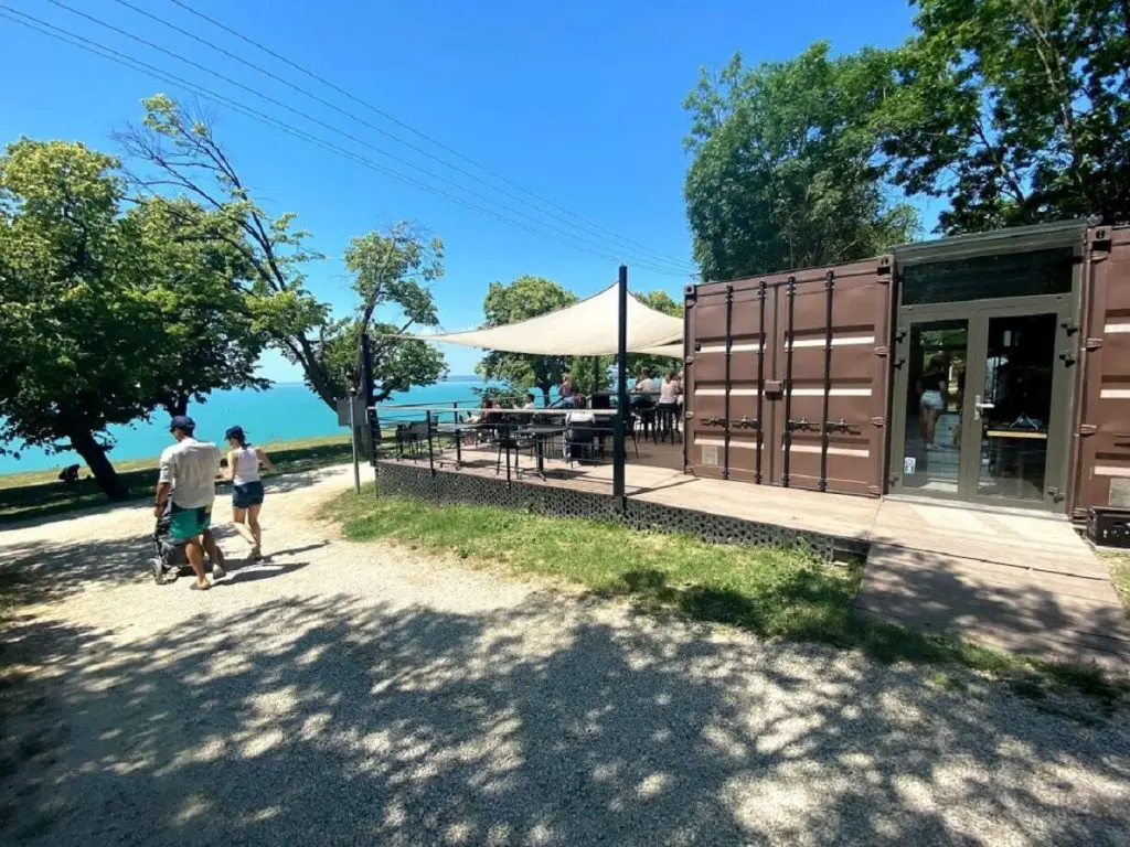 TOP panorámás éttermek a Balaton partján