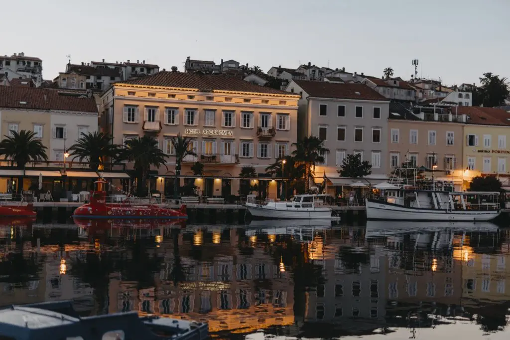Ezért utazz horvát utószezonban! Top 15 hotel és apartman szeptemberi nyaraláshoz